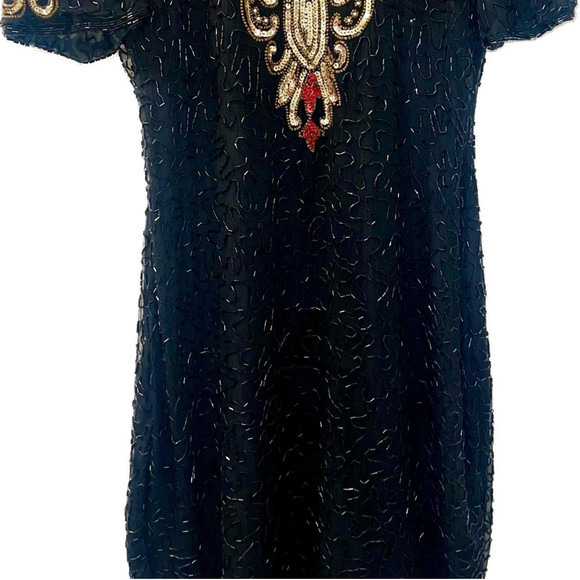 Dresses - Picture 3 of 8